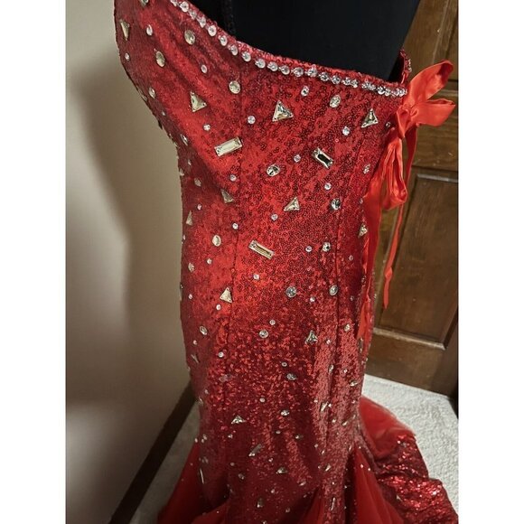 Long Red Sequin Dress with Corset Back Sweetheart Neckline Size Medium - Picture 6 of 9